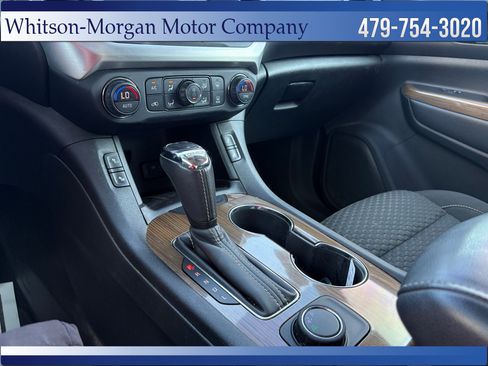 Used 2019 GMC Acadia SLE FWD image 28
