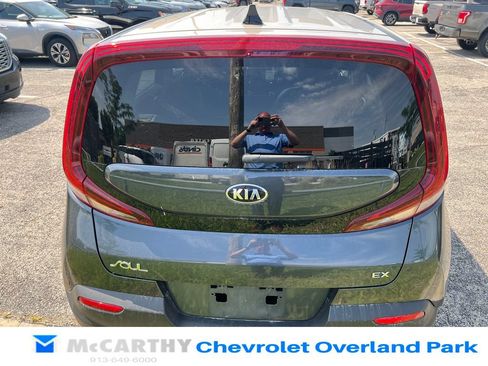 Used 2020 Kia Soul EX w/ Option Group 015 FWD image 4