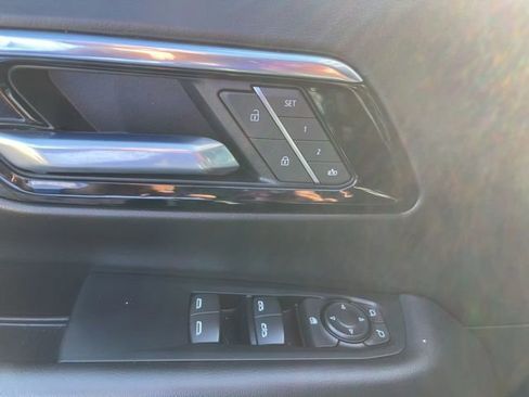 Used 2025 Chevrolet Tahoe LT AWD/4WD image 15