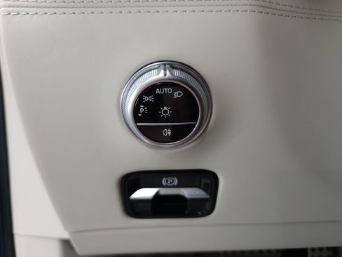 Used 2025 Mercedes-Benz SL 55 AMG 4MATIC image 11