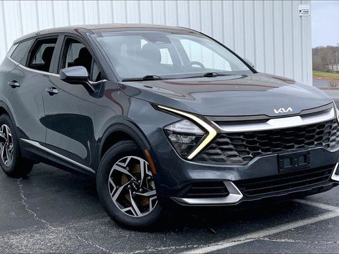 Used 2023 Kia Sportage LX image 31