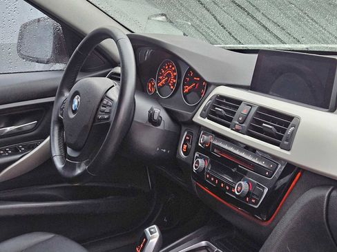 Used 2016 BMW 320i Sedan image 8