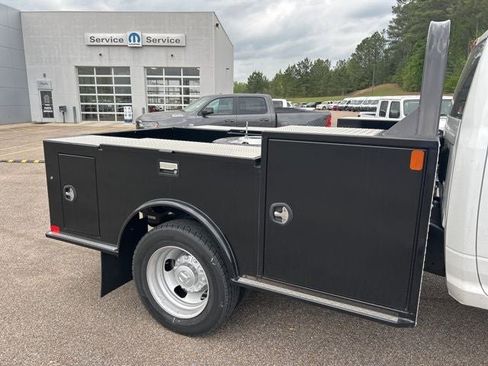 New 2026 RAM 5500 Tradesman w/ Chrome Appearance Group image 19