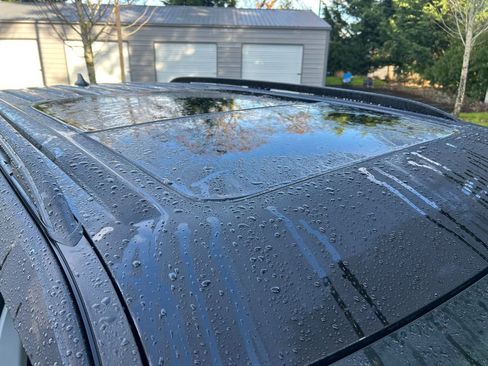 Used 2023 Ford Explorer XLT w/ Equipment Group 202A image 28