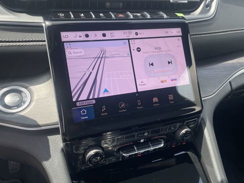 New 2025 Jeep Grand Cherokee L Limited w/ Black Appearance Package image 22