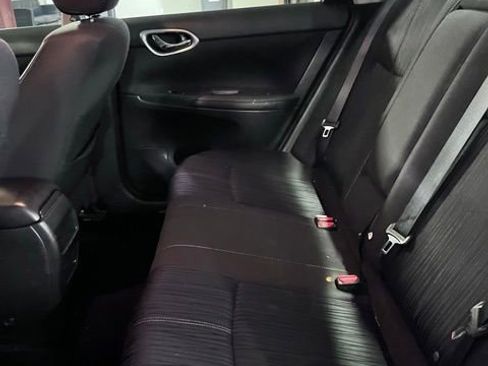 Used 2017 Nissan Sentra SV FWD image 11
