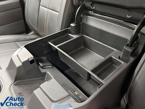 Used 2022 Chevrolet Silverado 1500 High Country w/ High Country Premium Package image 26