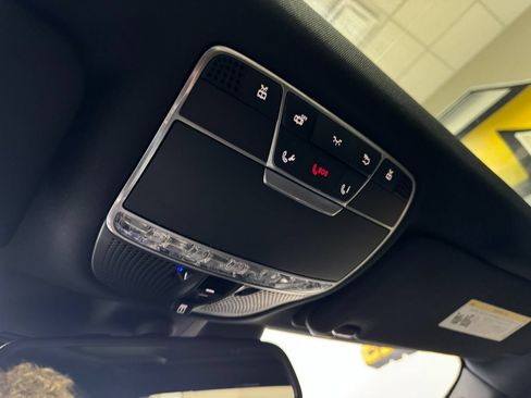 Used 2017 Mercedes-Benz S 550 4MATIC Sedan image 44