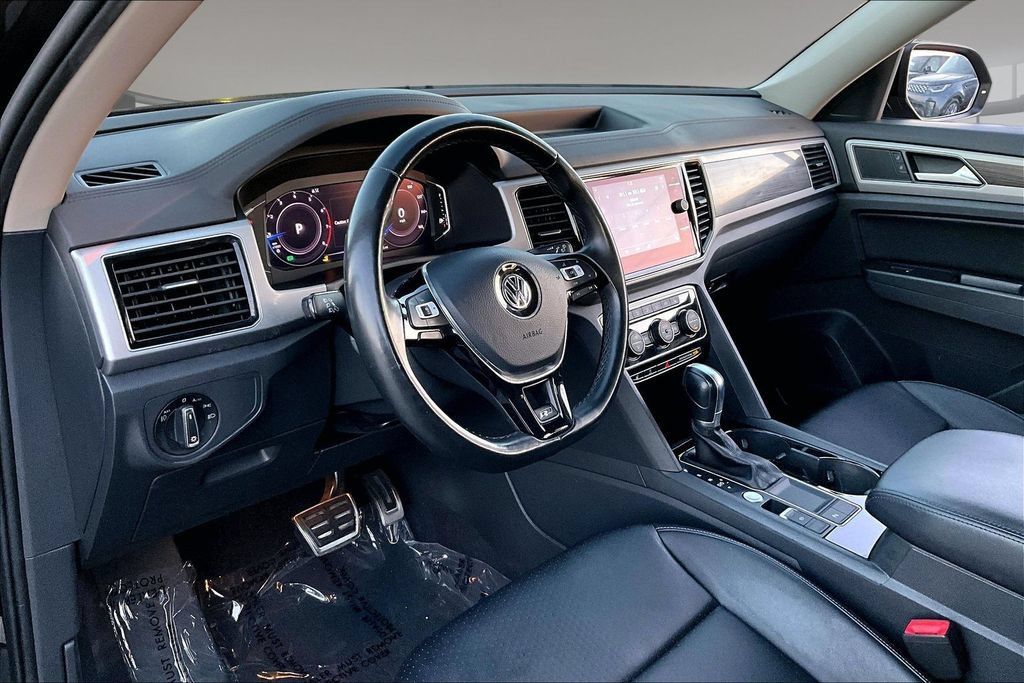 Used 2019 Volkswagen Atlas SEL R-Line FWD image 15