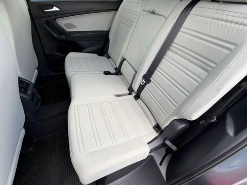 Used 2022 Volkswagen Tiguan S image 13