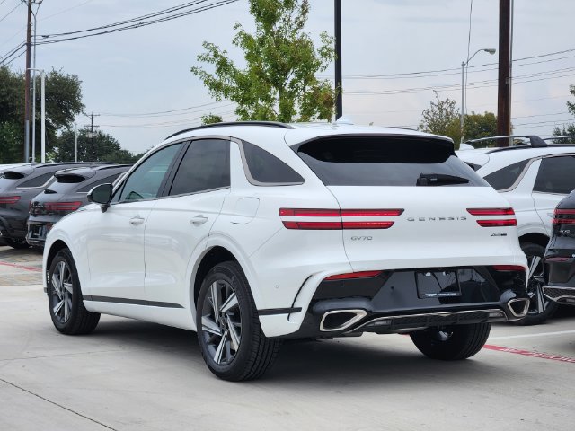Used 2026 Genesis GV70 3.5T Sport Advanced AWD/4WD image 4