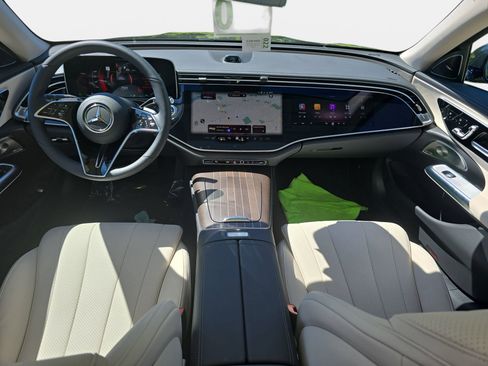 Used 2025 Mercedes-Benz E 350 Sedan image 9