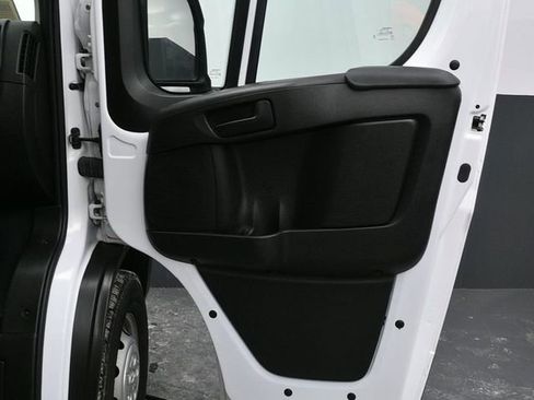 Used 2023 RAM ProMaster 2500 image 12