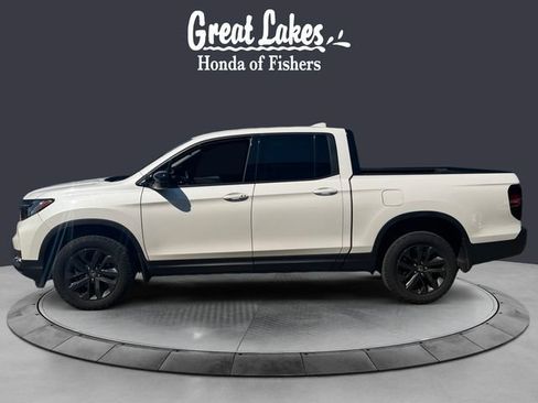 Used 2024 Honda Ridgeline Sport image 2