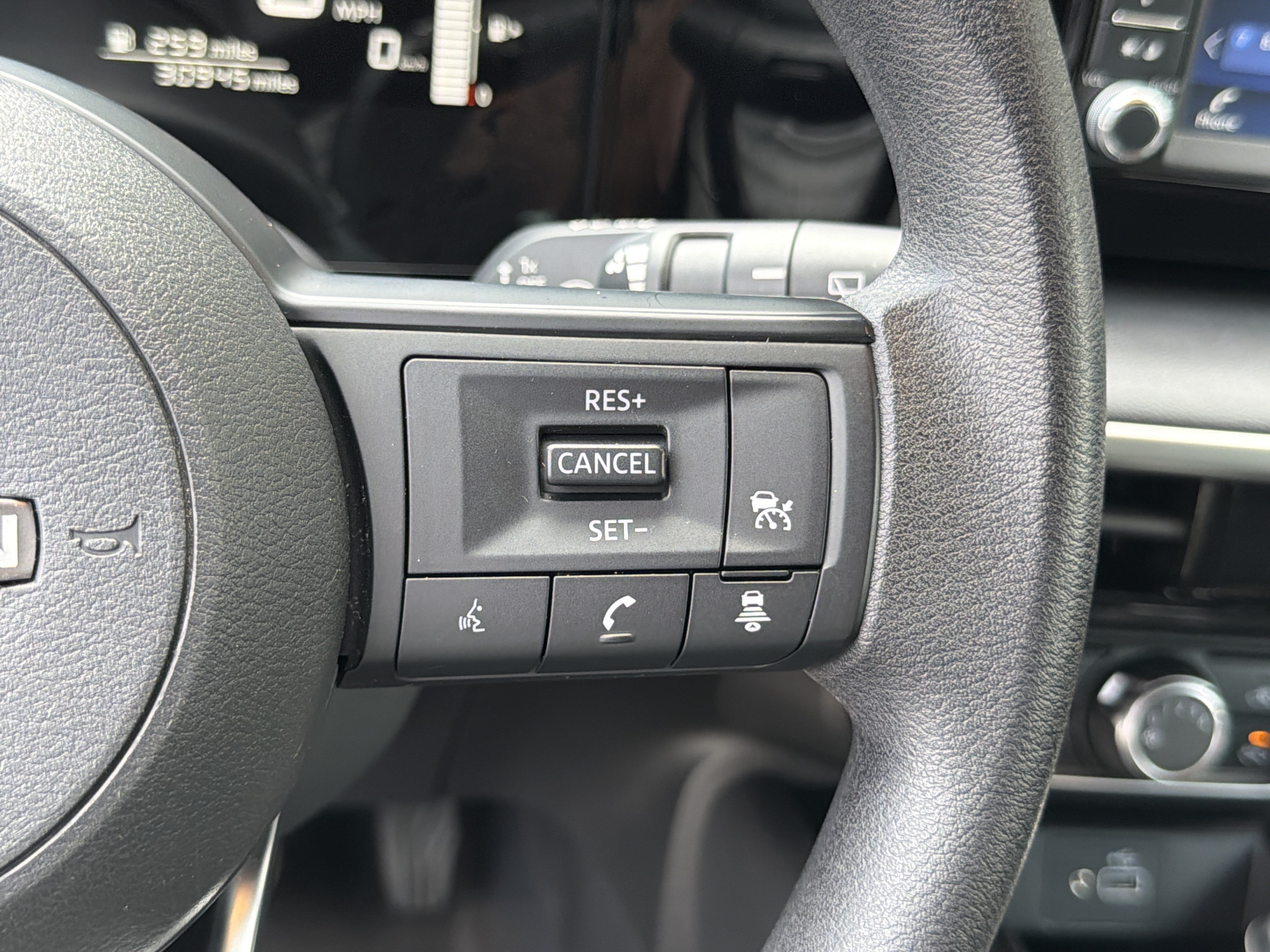 Used 2025 Nissan Kicks S FWD image 26