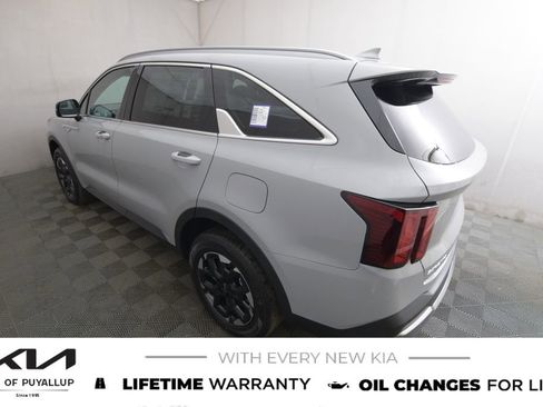 New 2026 Kia Sorento S image 7