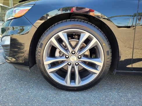 Used 2020 Chevrolet Malibu Premier FWD image 36