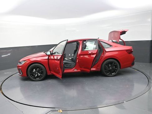 New 2026 Volkswagen Jetta SE FWD image 32