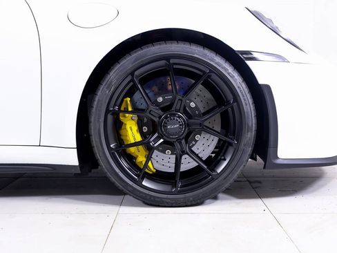 Certified 2022 Porsche 911 GT3 image 27