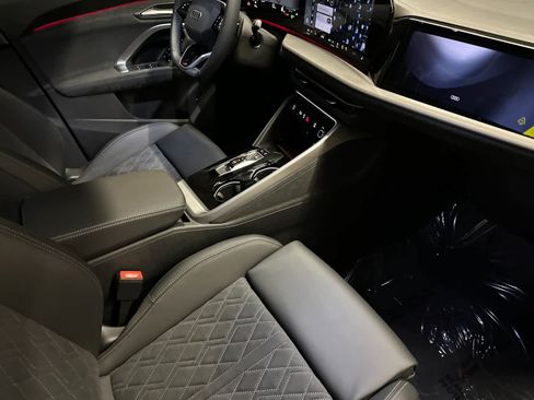 New 2026 Audi SQ5 Premium Plus AWD/4WD image 16