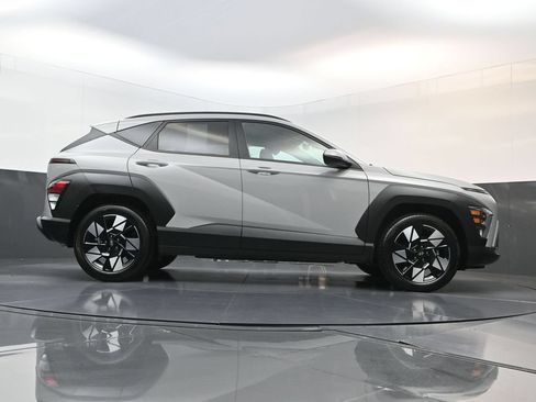 Certified 2025 Hyundai Kona SEL FWD image 23
