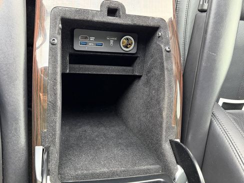 Used 2017 Land Rover Range Rover Supercharged image 33