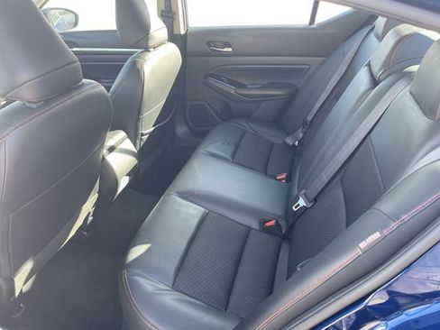 Used 2024 Nissan Altima 2.5 SR image 13