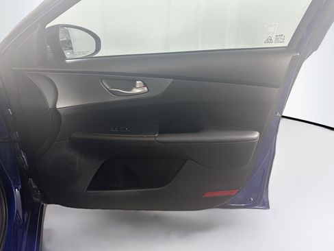 Used 2019 Kia Forte LXS image 29