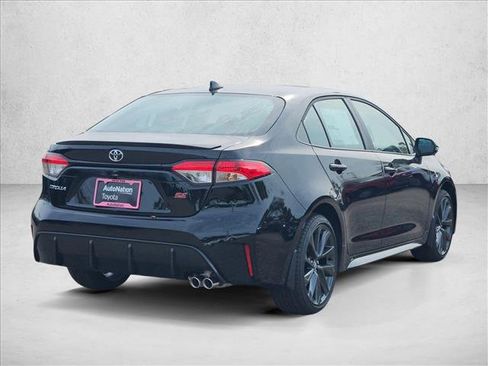 New 2026 Toyota Corolla SE image 2