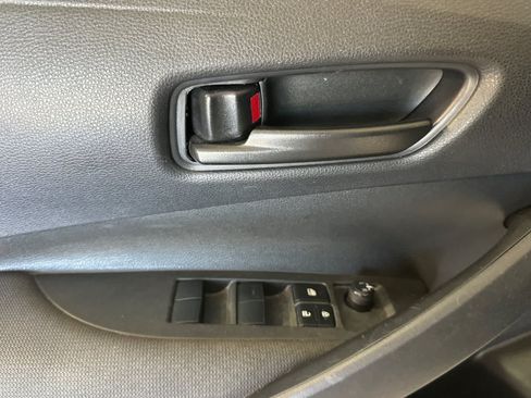 Used 2024 Toyota Corolla LE FWD image 15