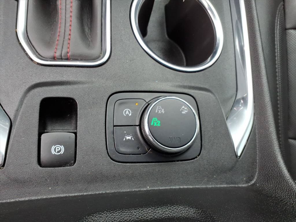 Used 2023 Chevrolet Traverse RS w/ LPO, Floor Liner Package AWD/4WD image 16