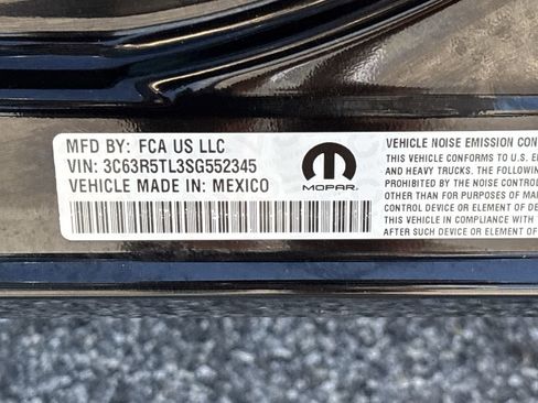 Used 2025 RAM 2500 Limited image 33