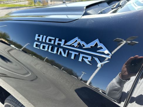 New 2026 Chevrolet Silverado 1500 High Country w/ Technology Package AWD/4WD image 13