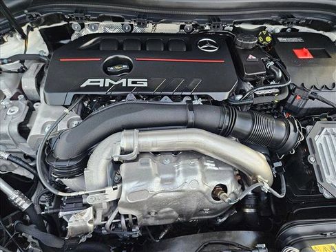 Used 2025 Mercedes-Benz GLA 35 AMG 4MATIC image 22