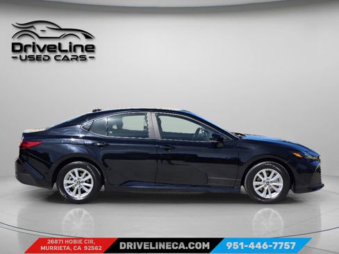 Used 2025 Toyota Camry LE image 14