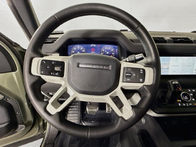 Used 2020 Land Rover Defender 110 First Edition AWD/4WD image 12