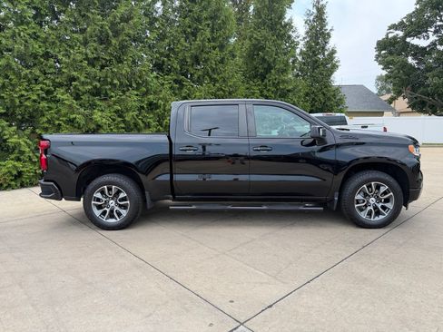 Used 2024 Chevrolet Silverado 1500 RST AWD/4WD image 32