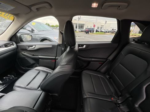 Used 2020 Ford Escape SEL AWD/4WD image 3