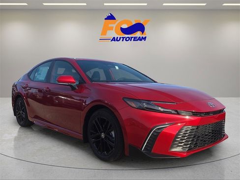New 2026 Toyota Camry SE image 6