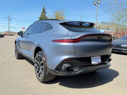 Used 2021 Aston Martin DBX AWD/4WD image 8