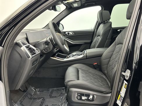 Used 2026 BMW X5 xDrive50e w/ Climate Comfort Package image 25