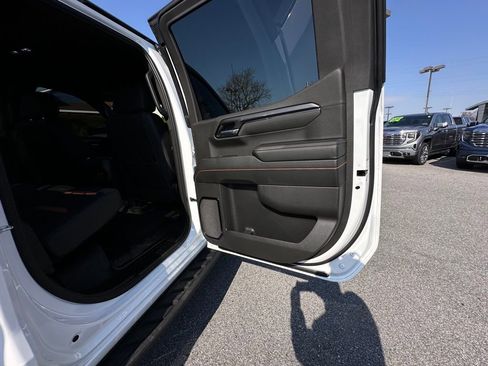 Used 2025 GMC Sierra 1500 AT4 w/ AT4 Premium Package image 16