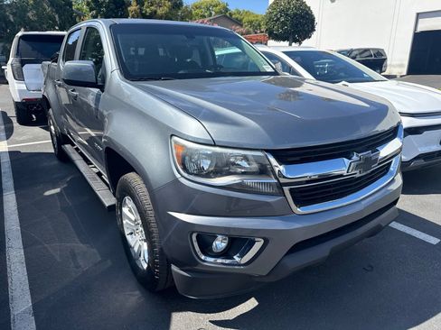 Used 2019 Chevrolet Colorado LT w/ LT Convenience Package RWD image 4