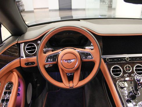 New 2026 Bentley Continental GTC AWD/4WD image 18