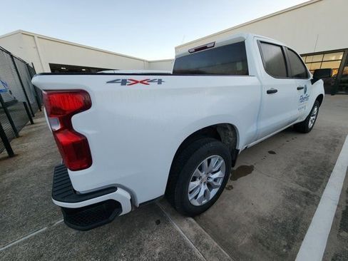 Used 2023 Chevrolet Silverado 1500 Custom image 5