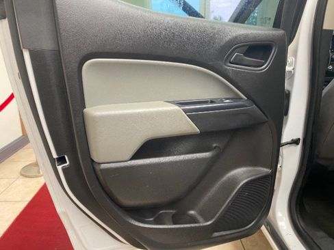 Used 2016 Chevrolet Colorado W/T w/ WT Convenience Package image 11