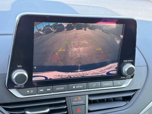 Used 2021 Nissan Altima 2.5 SV image 12