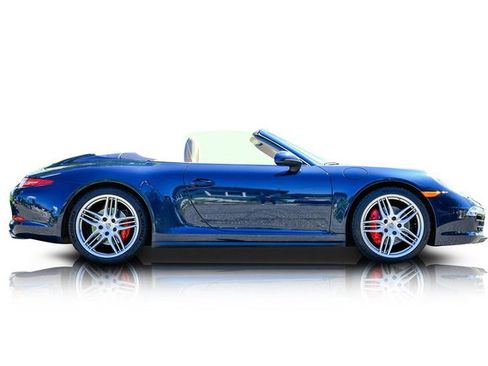 Used 2013 Porsche 911 Carrera 4S image 2