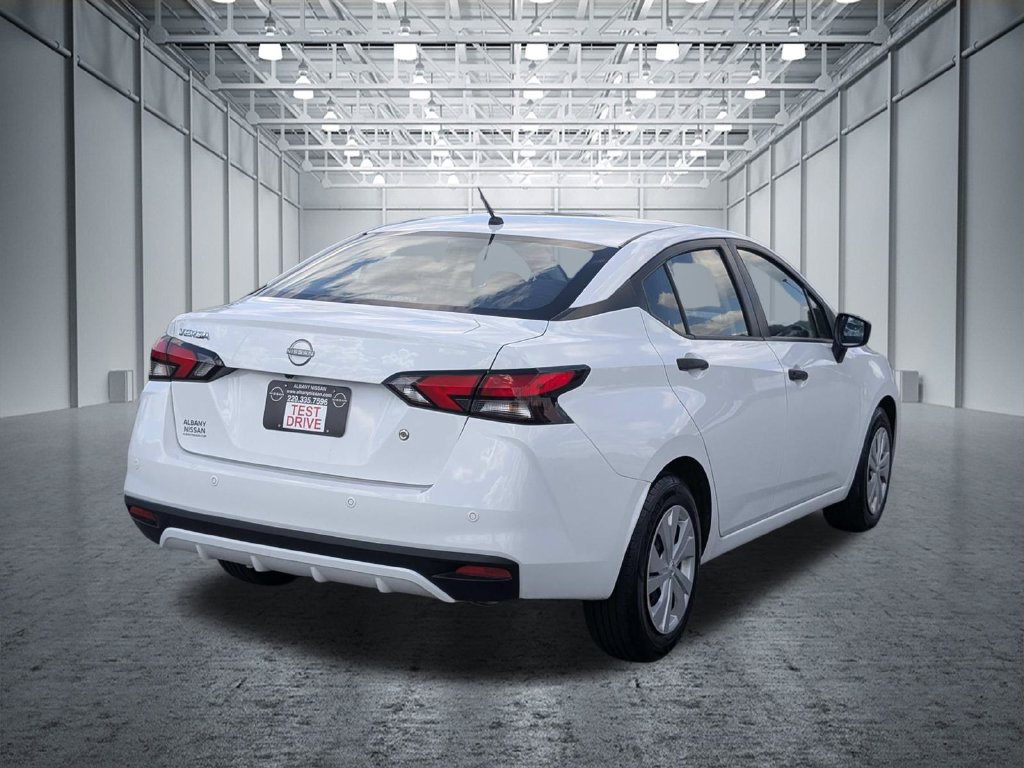 Used 2025 Nissan Versa S FWD image 8