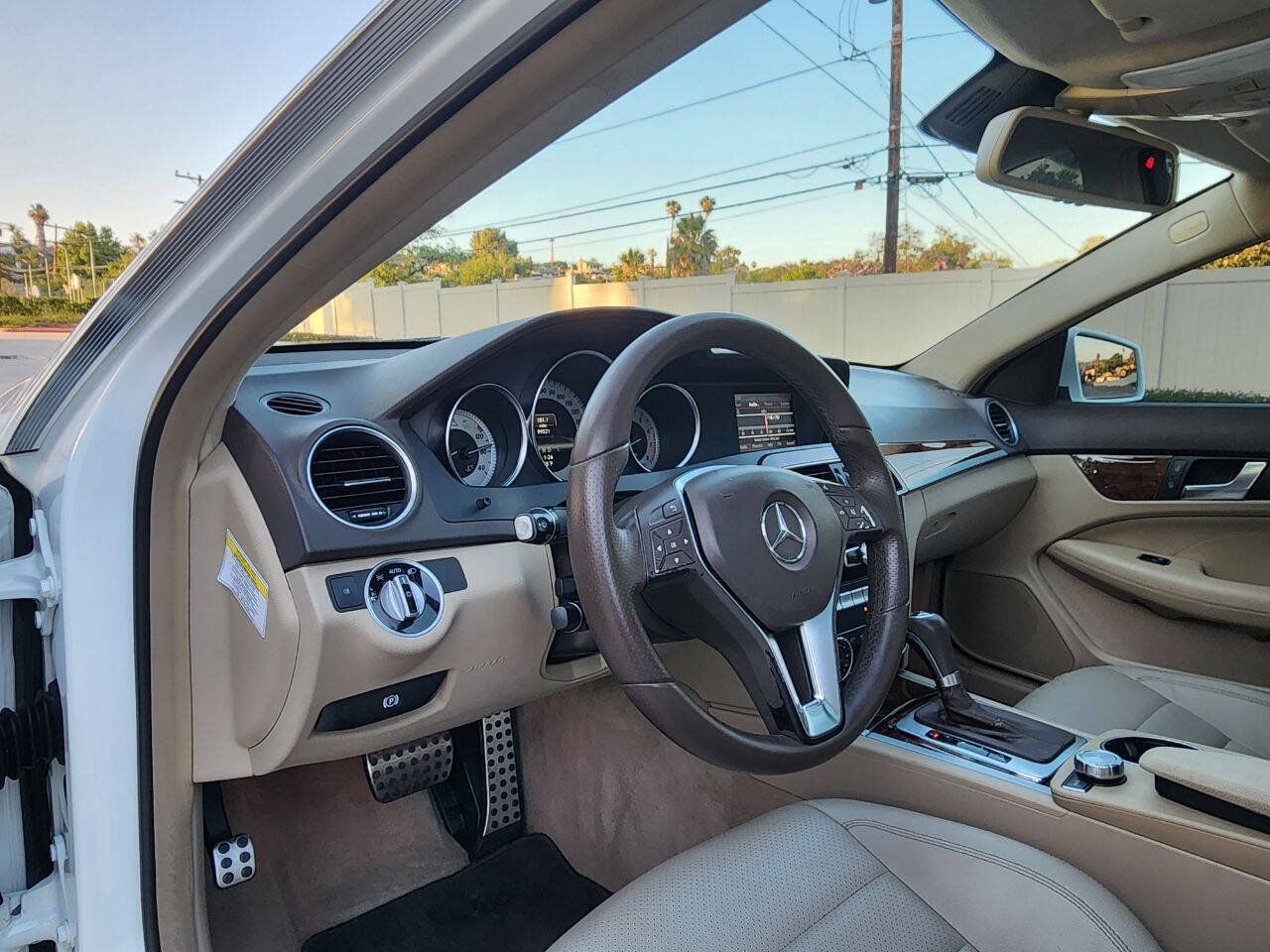 Used 2013 Mercedes-Benz C 250 Coupe image 23